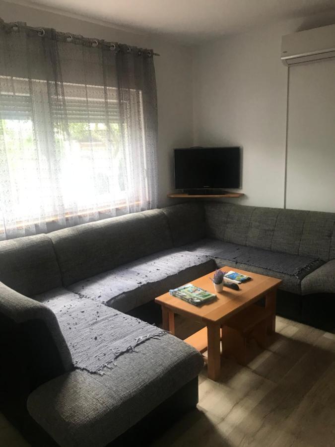 קורניצה Guest House Josipovic מראה חיצוני תמונה